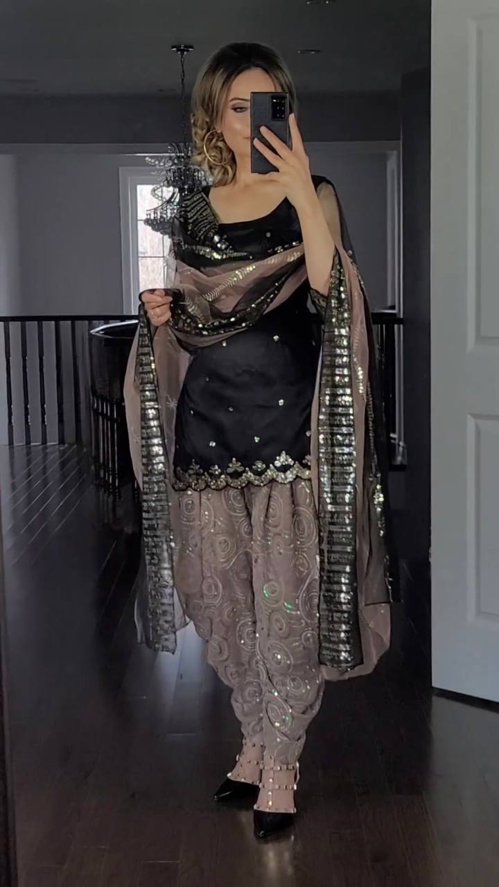 Modern Café-au-Lait & Noir Shimmer Ensemble